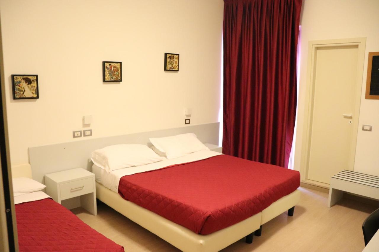 Hotel Morolli Rimini Exteriör bild