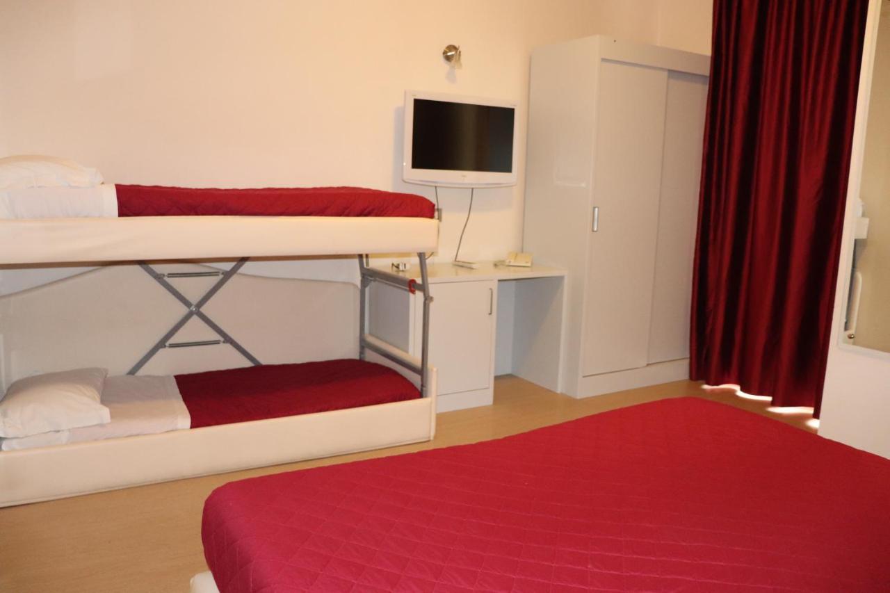 Hotel Morolli Rimini Exteriör bild