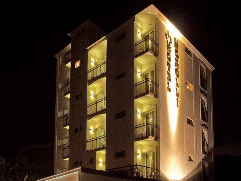 Hotel Morolli Rimini Exteriör bild