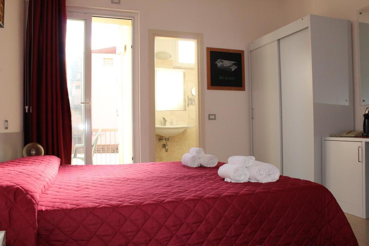 Hotel Morolli Rimini Exteriör bild