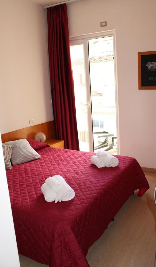 Hotel Morolli Rimini Exteriör bild