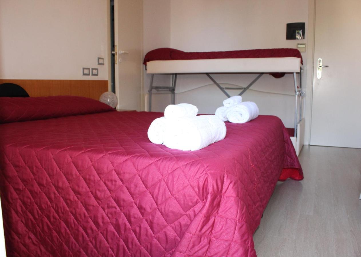 Hotel Morolli Rimini Exteriör bild